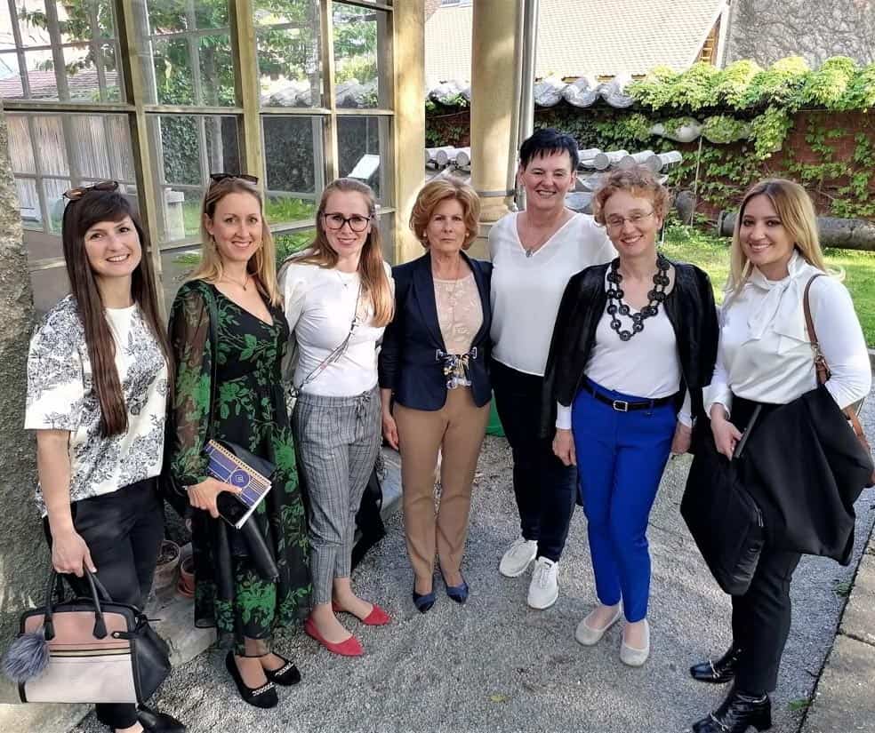 VKLJUČUJOČE MENTORSTVO - SKUPINSKO 8
